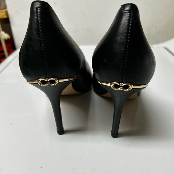 COACH Wiley Pumps - Picture 3 of 10